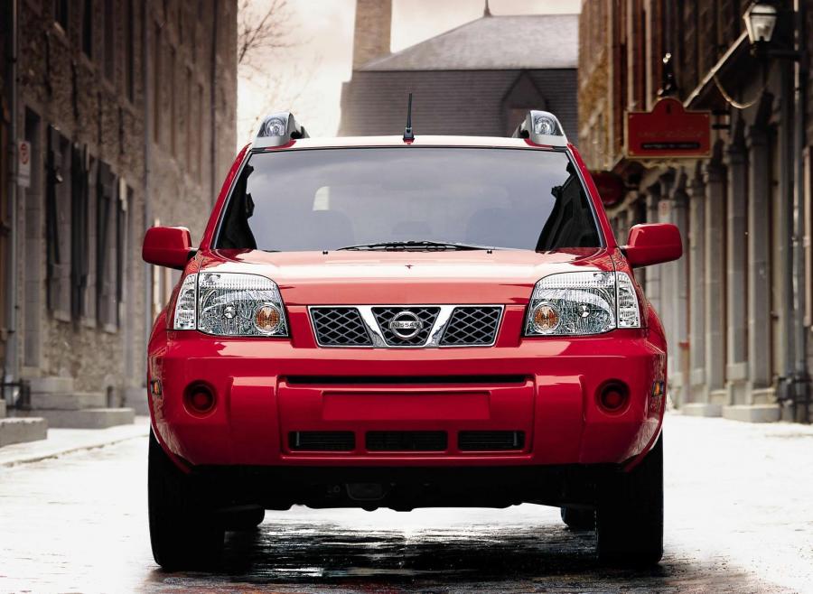  Nissan X-Trail 2004 года  (фото 3 из 8)